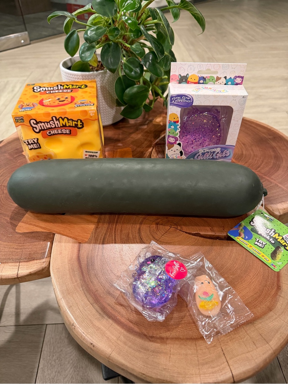 SmushMart Cheese, Pickle & Squishmallows Gelli Gels Hello Kitty Bundle + 2 GWP’s